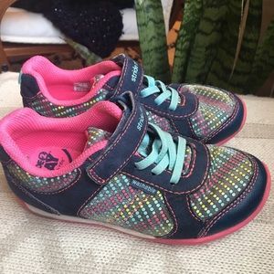 Stride Rite Made 4 Play Sneakers